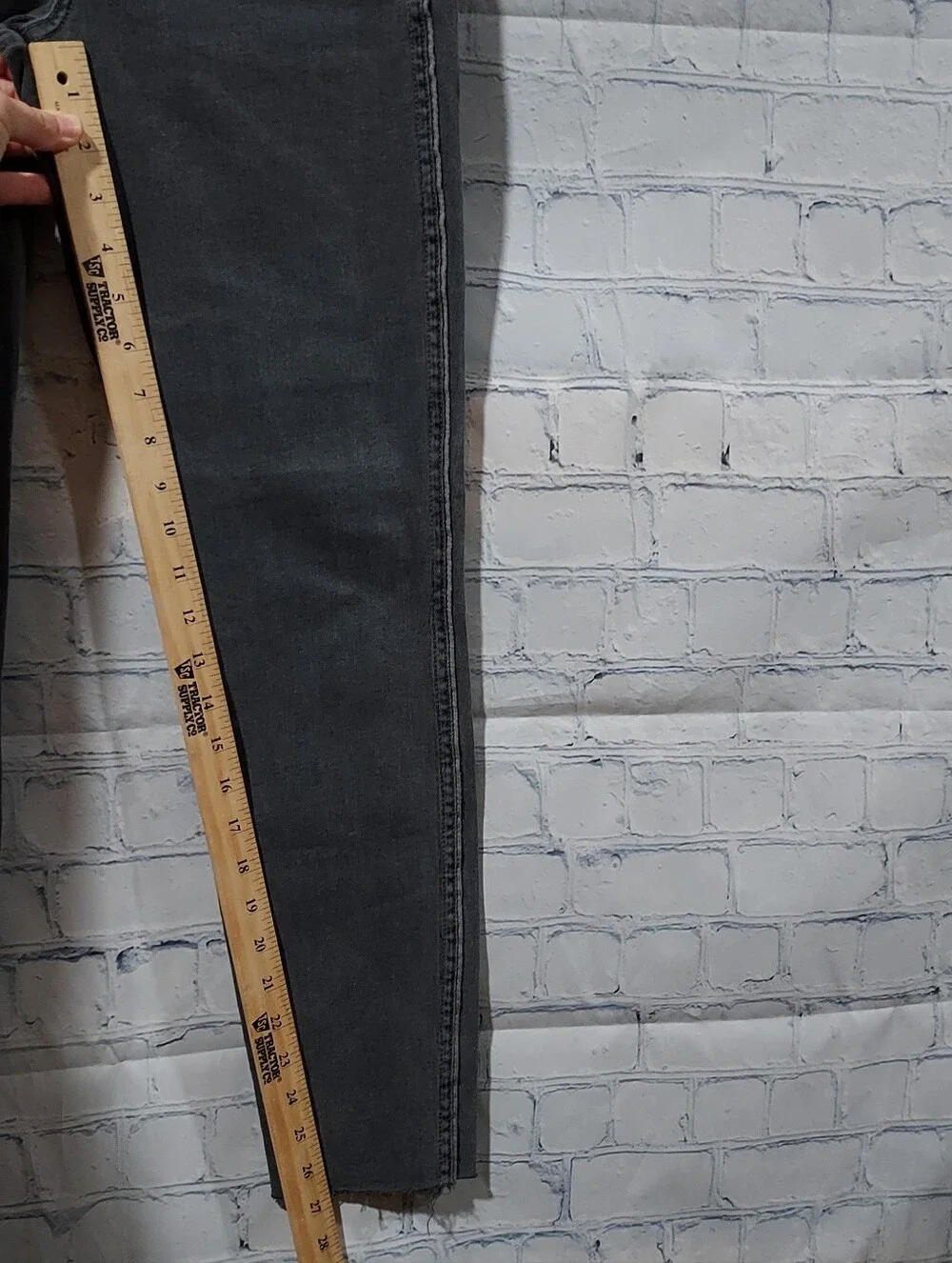 Veronica Beard Jeans 26/2 Debbie Skinny High Rise 5 Button Fly Distressed Hem